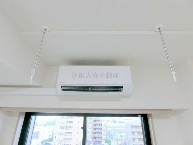ルーブル本羽田の設備|エアコン　物干し金具