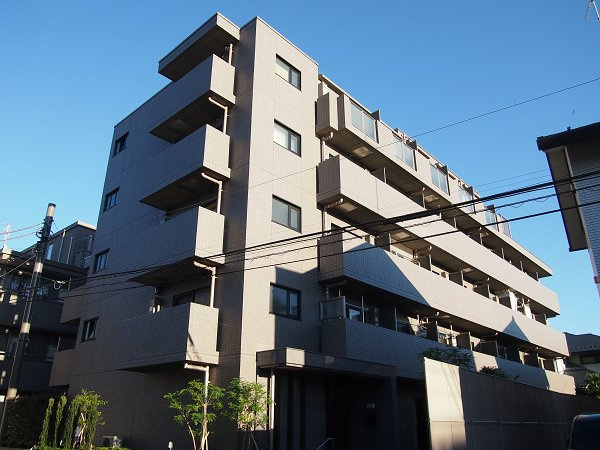 ルーブル練馬参番館の外観