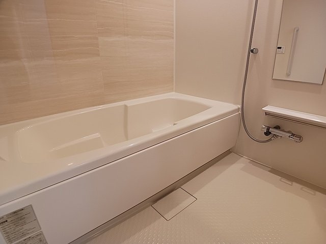 ラ　ヴィヴァーチェの浴室