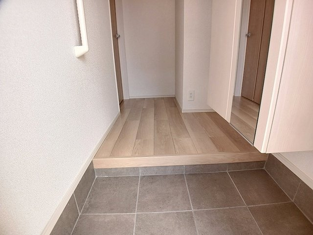 ラ　ヴィヴァーチェの玄関
