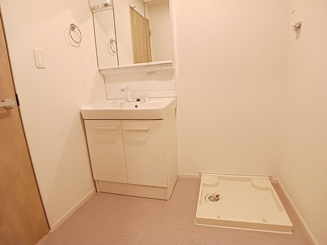 ラ　ヴィヴァーチェの洗面所