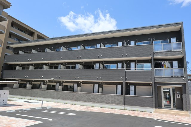橿原市石川町のアパート