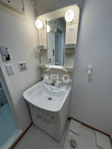 グランデカワノ玉造の独立洗面台|サニーサイド玉造　独立洗面台