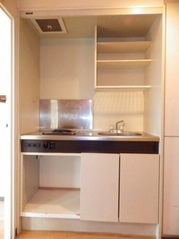 横浜市旭区鶴ケ峰本町２丁目の賃貸マンションのキッチン
