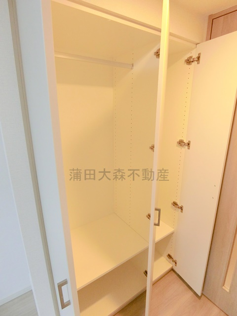 ルーブル本羽田の収納|洋室収納　クローゼット