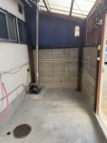 箕面市牧落３丁目の店舗事務所