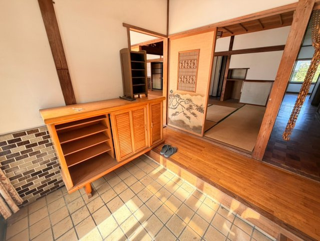 柿崎区三ツ屋浜レントハウスの玄関