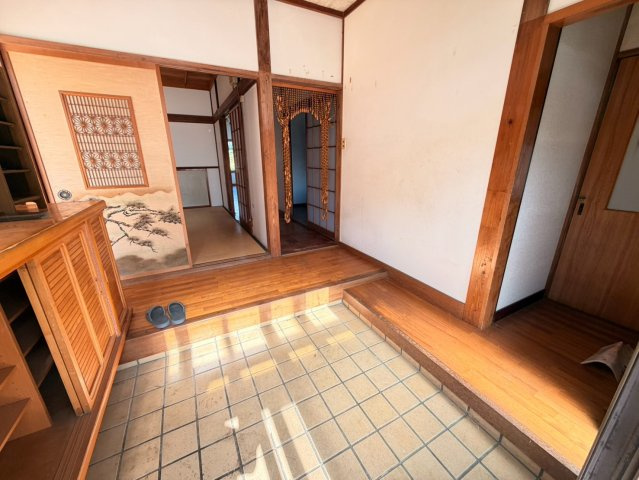 柿崎区三ツ屋浜レントハウスの玄関