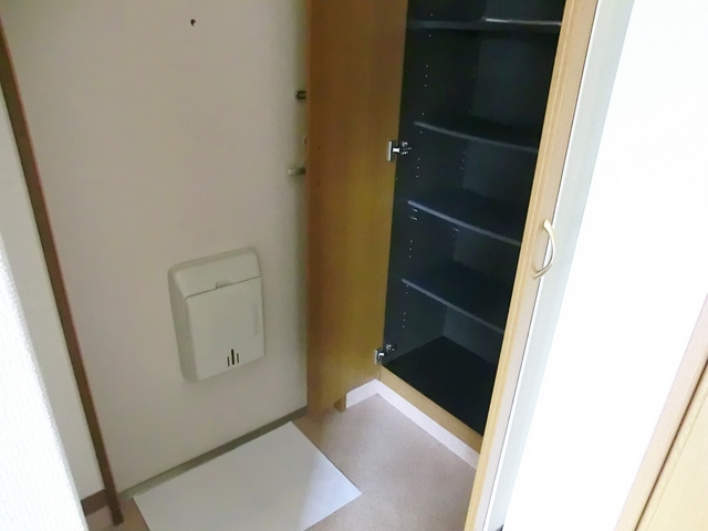 プチ　マルシェ　エグロの玄関|大きな下駄箱です☆