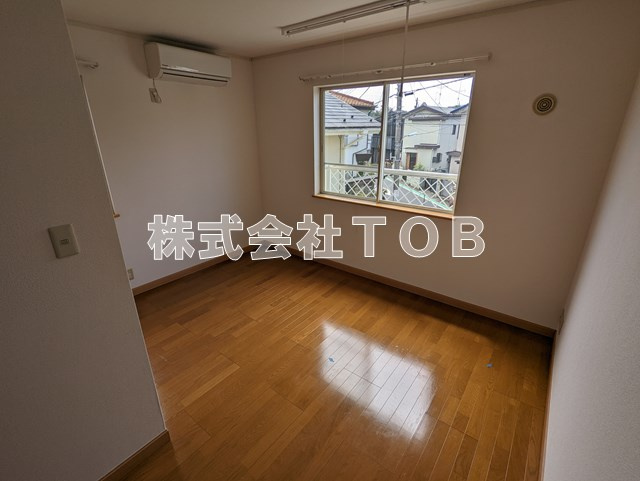 【居間・リビング】 | リモーネ | ※別号室参考写真※