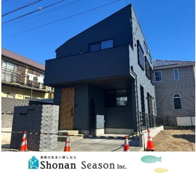 平塚市花水台　新築戸建　全１棟の外観|＼海近×全居室南向き／「湘南ライフ」を叶える戸建の登場です！
マリンスポーツの後に嬉しい「外シャワー」あり♪
