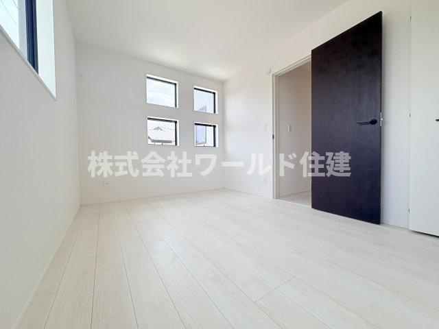 入間市高倉10期の洋室