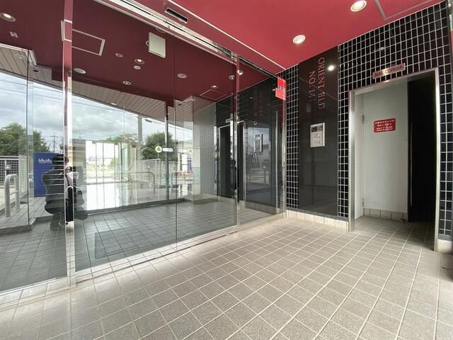 ＣＬＵＢ　ＯＲＩＥＮＴ　ＢＬＤ　Ｎｏ１４１　ＹＡＣＨＩＹＯＤＡＩのエントランス