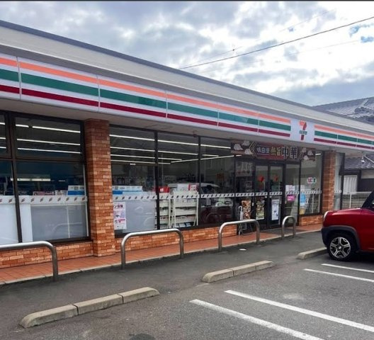 サンシャイン　ヒル　ハウスⅠの周辺|セブンイレブン川尻店まで400m