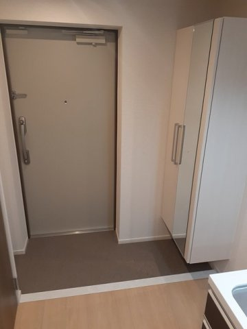 ウエスト　シックスの玄関