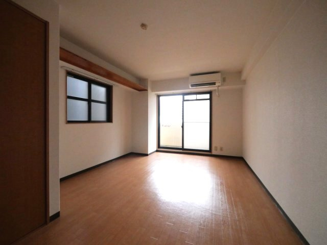 大阪市中央区島之内１丁目の賃貸マンションの居間・リビング