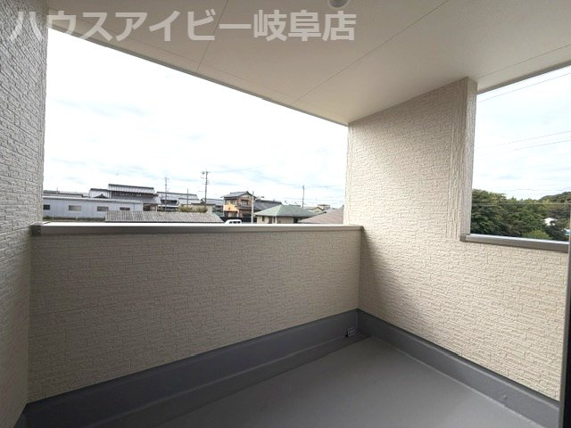 各務原市蘇原伊吹町新築建売限定1邸！お車ラクラク並列3台可能！蘇原第一小学校まで徒歩12分！のバルコニー|各務原市蘇原伊吹町新築建売限定1邸！お車ラクラク並列3台可能！蘇原第一小学校まで徒歩12分！