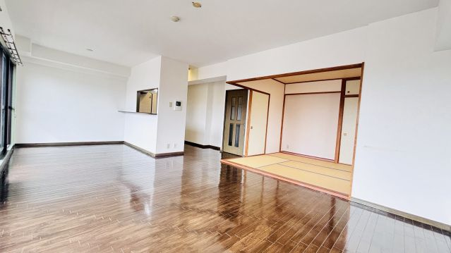 アーサー京町パークシティの居間・リビング