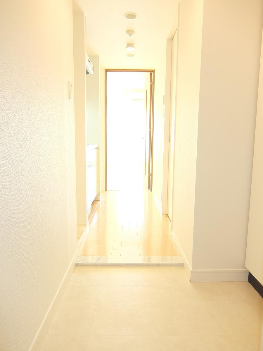プラウドフラット仙川Ⅱの玄関|※参考写真