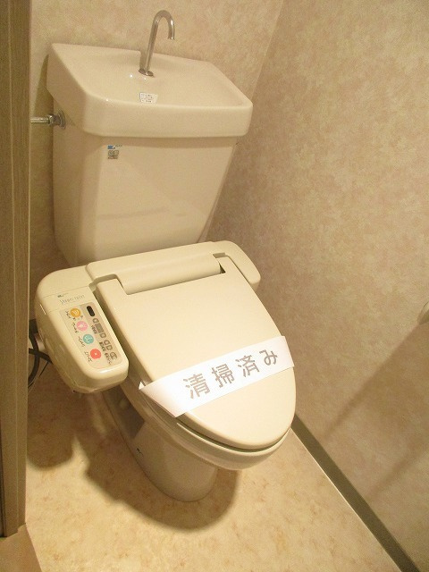コンフォート富岡のトイレ|★温水洗浄便座★