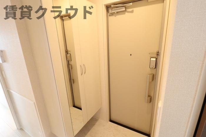 D-roomちはら台Hの玄関|明るい玄関です