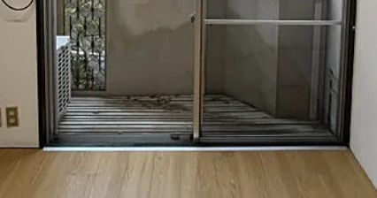 テラス・サンハウスのバルコニー