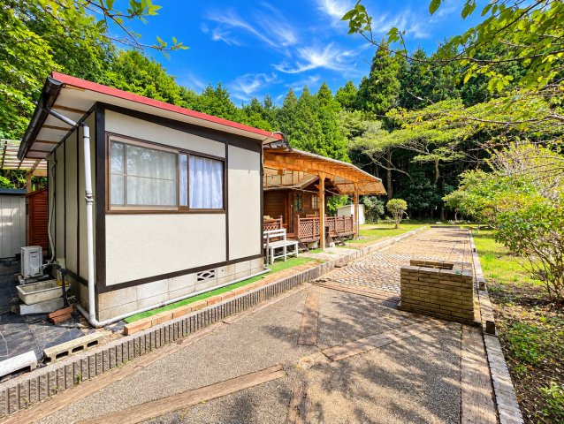 勝浦市佐野　中古戸建の外観|※画像の一部はAIを用いて加工・編集しています。実際の状況と異なる場合がありますので、ご了承下さい。