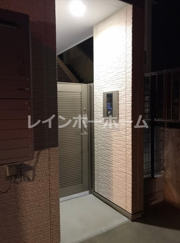 Ambitionみずほ台のエントランス