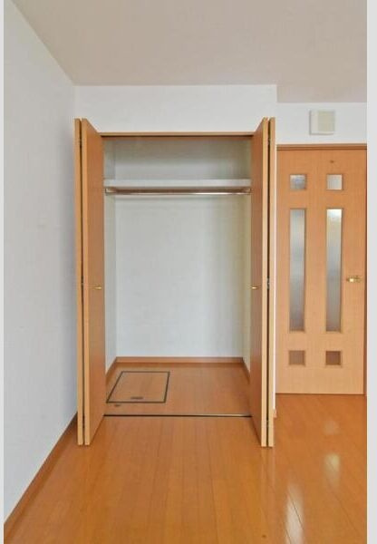 本州ビルⅡの収納|小物を収納するのに便利です
