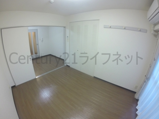 【洋室】 | メゾン恒悦