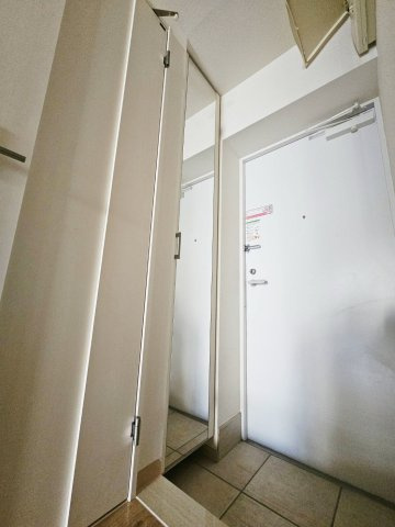 ハピネス北田町の玄関