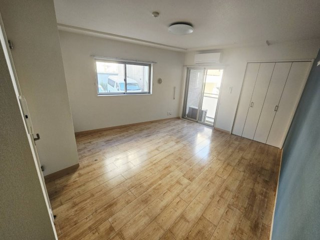ハピネス北田町の居間・リビング