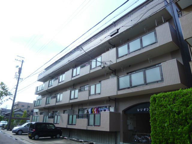 レジデンス永井の外観