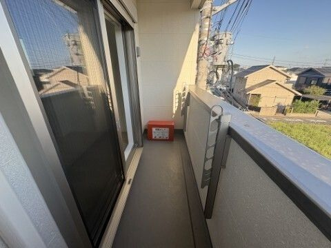 ジーメゾン見沼島町セレーノのバルコニー