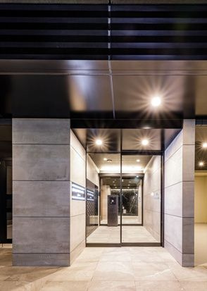 DIPS東十条駅前PREMIUMのロビー