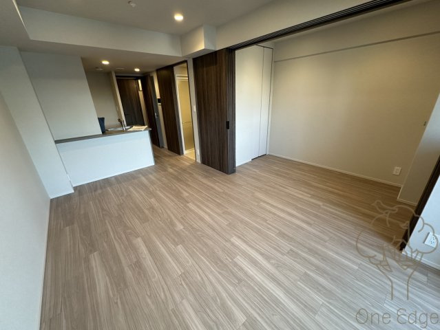 シーズンフラッツ南森町PREMIERの居間・リビング