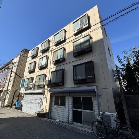 ペルテ長居の外観