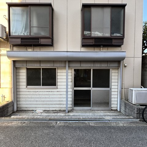 ペルテ長居の玄関