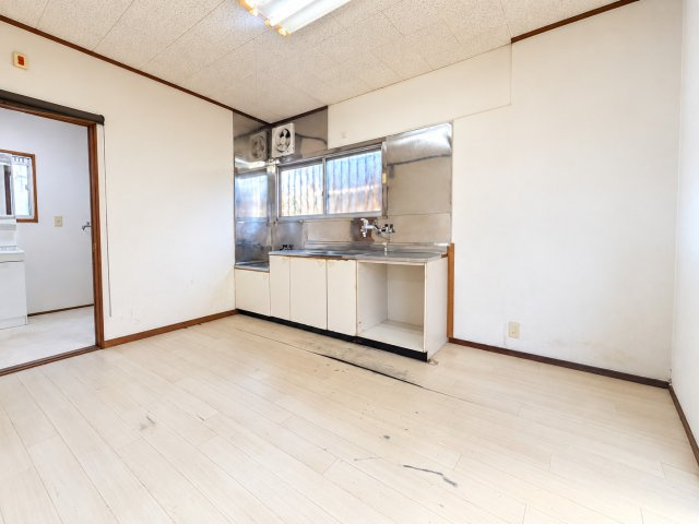 甲賀市信楽町長野の居間・リビング|使いやすい居間です
