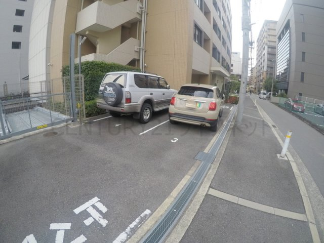 【駐車場】 | ラ・シャルム江坂公園