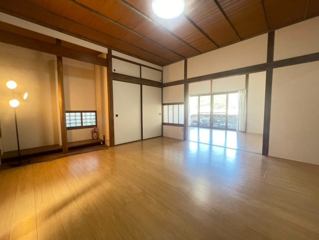 矢の平2丁目戸建ての内装