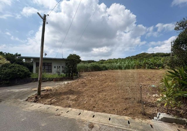 八重瀬町安里（全2棟）の外観|※全棟並列駐車2台完備♪