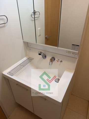 セジュール峯の独立洗面台