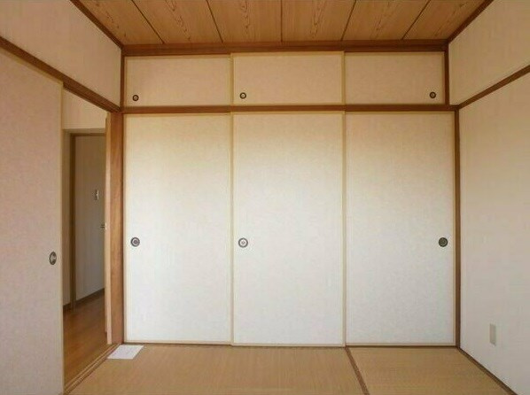 メゾン平中の収納