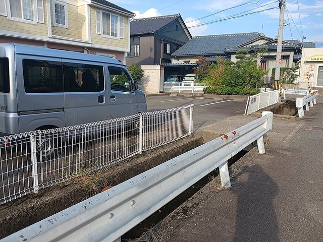 エステート・パークの駐車場|車をお持ちの方に嬉しい駐車場付きの物件です