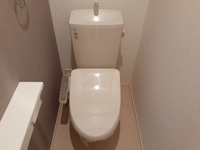 サニー　セイバリ　Ⅴのトイレ|シンプルで使いやすいトイレです