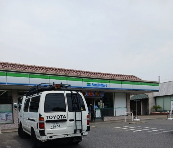 ガーデナーズ　ヒルの周辺|ファミリーマートまで560m