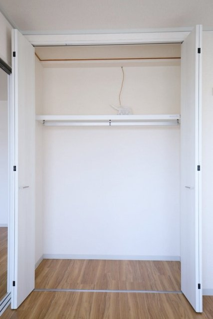 成加パラシオン の収納