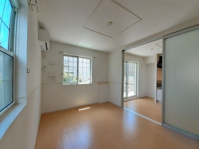 【寝室】 | キャトゥルヒル　一番館