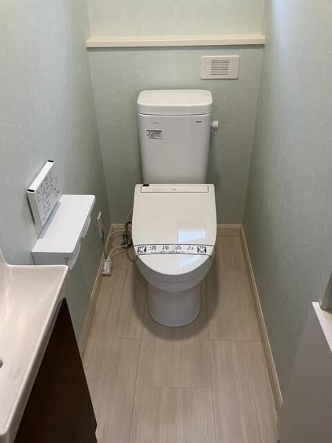 大室戸建のトイレ|清潔感のあるトイレです